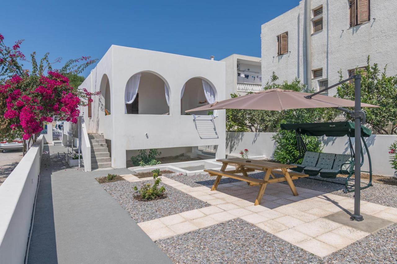 Grandpa's Yard Apartment Adamantas  Bagian luar foto